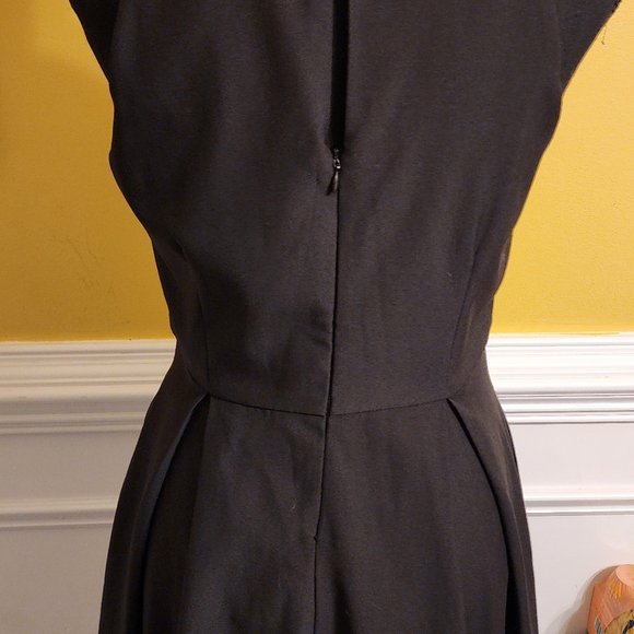 Beautiful LBD - Picture 5 of 8